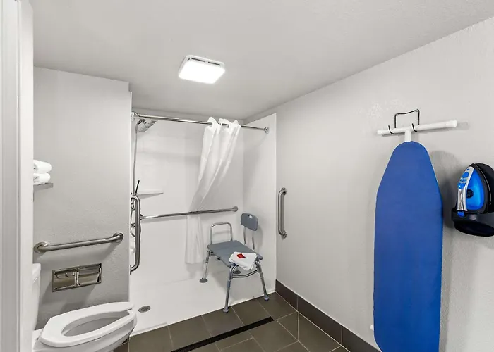 Surestay By Western Airport 3*