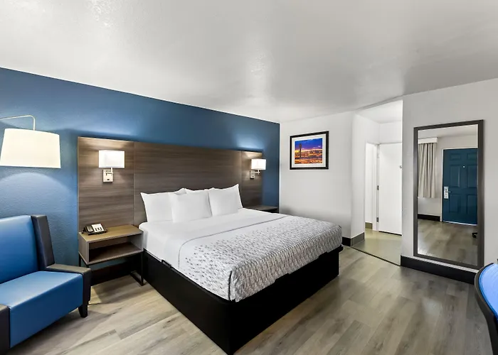 Surestay By Western Airport Hotel