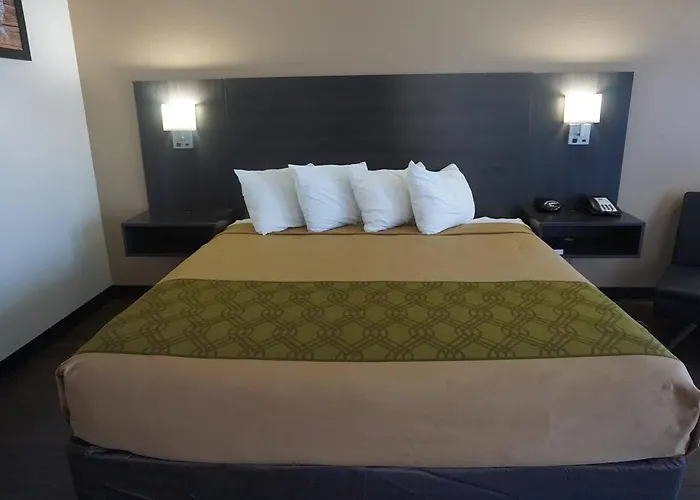 Surestay By Western Airport 3*